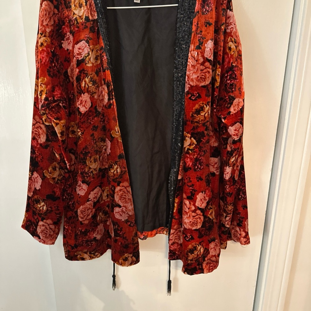 Johnny Was Chic Floral Velvet Kimono